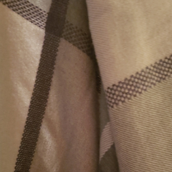 LC Lauren Conrad Charcoal and Cream Wrap - Picture 4 of 4